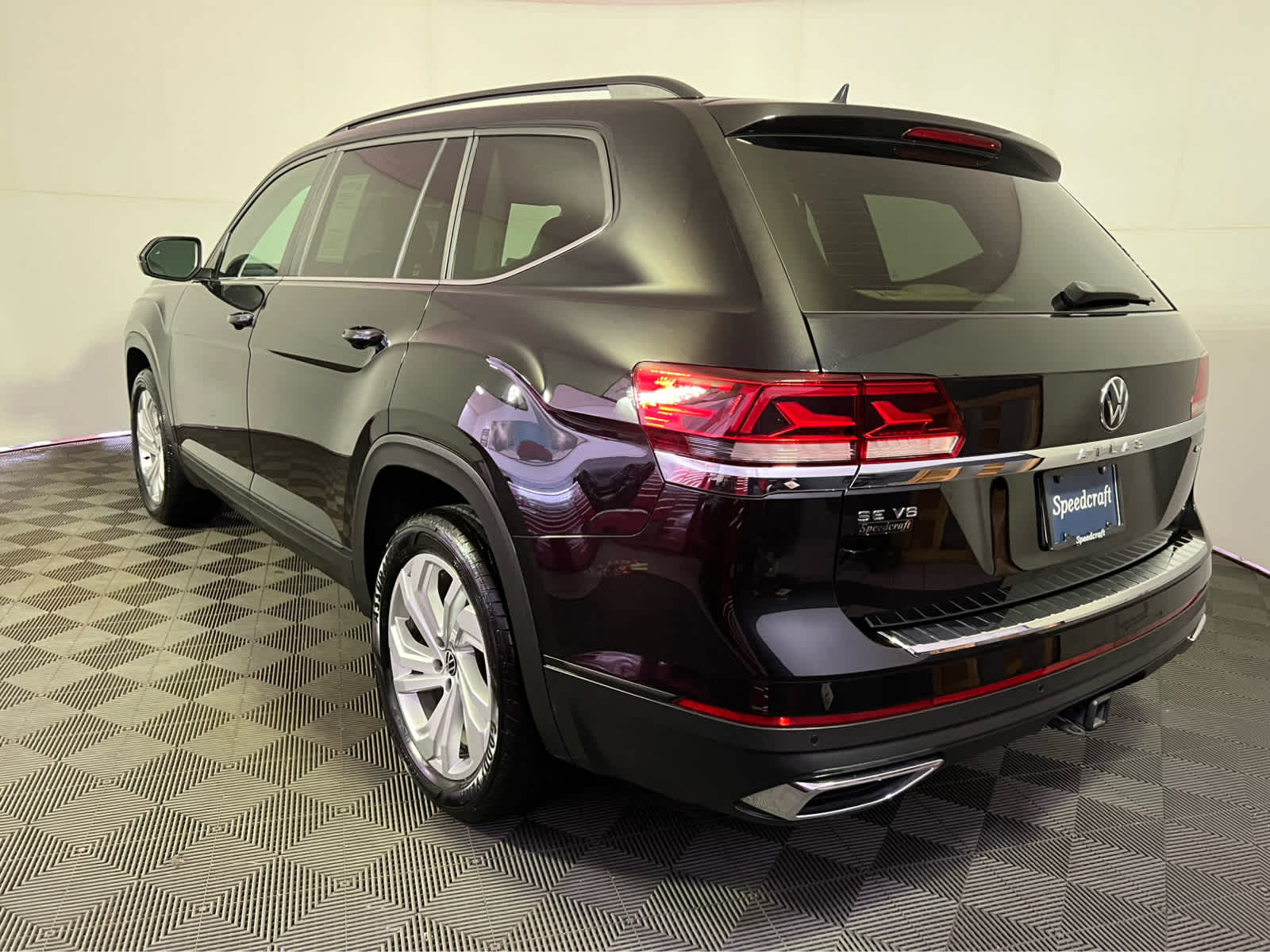 2023 Volkswagen Atlas 3.6L V6 SE w/Technology