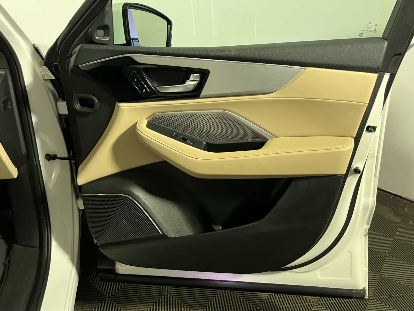 2023 Acura MDX SH-AWD TECH