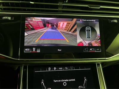 2023 Audi Q8 Premium Plus