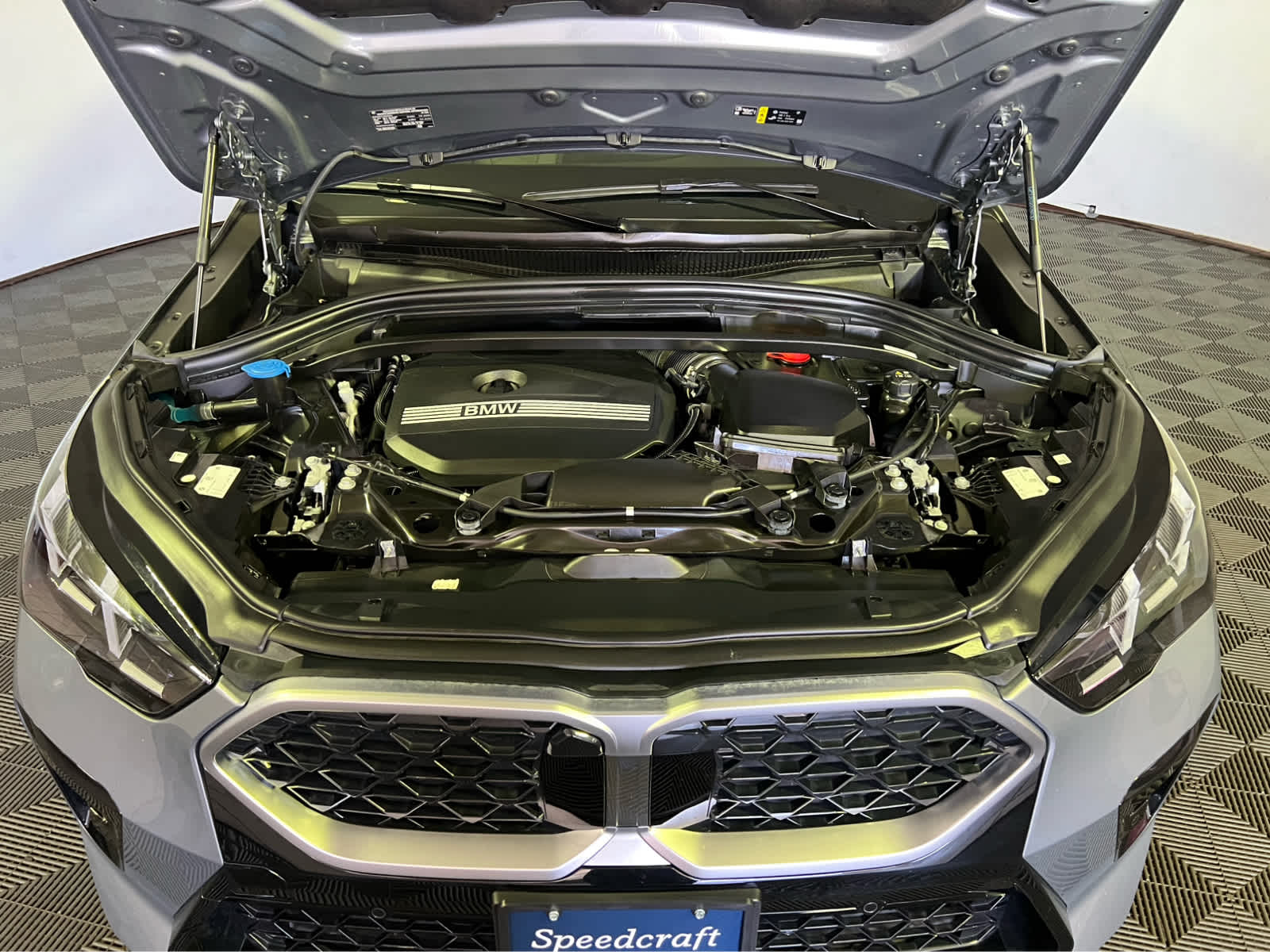 2025 BMW X2 xDrive28i xDrive28i