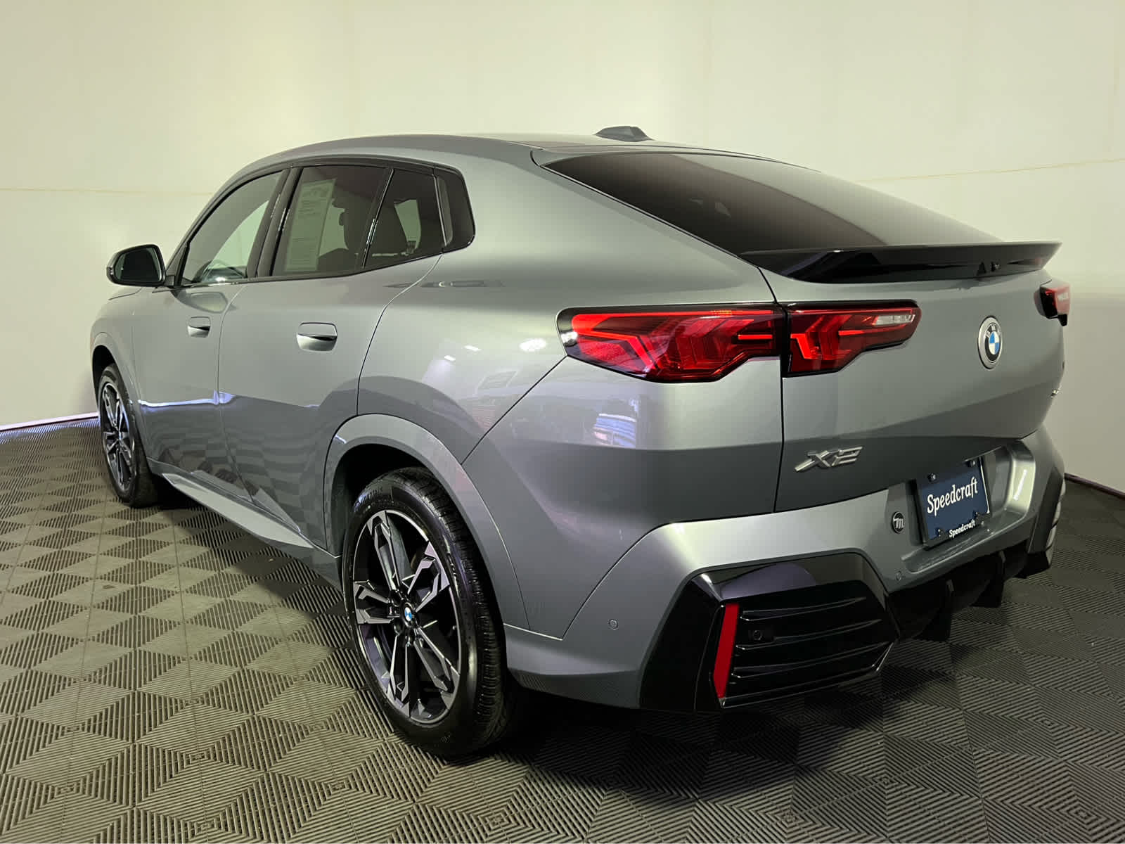 2025 BMW X2 xDrive28i xDrive28i