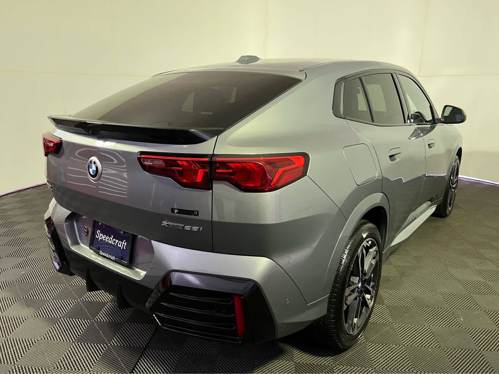 2025 BMW X2 xDrive28i xDrive28i