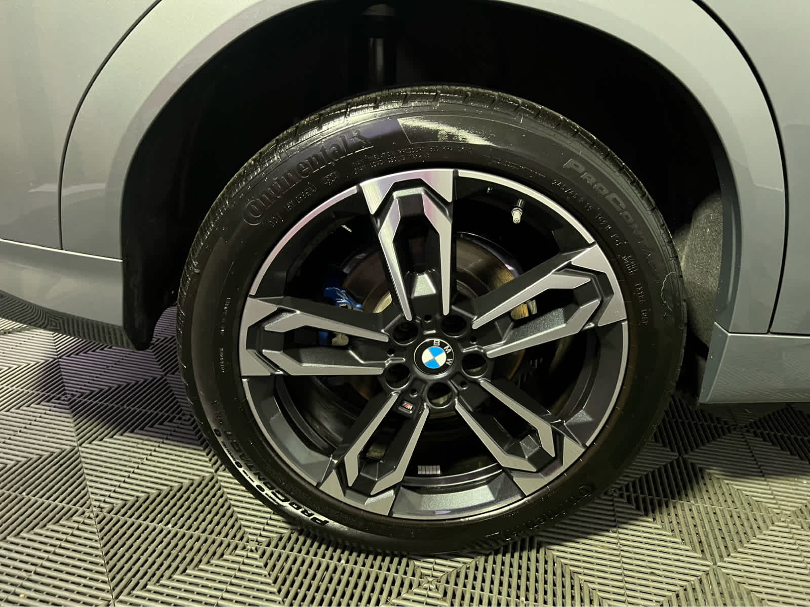 2025 BMW X2 xDrive28i xDrive28i