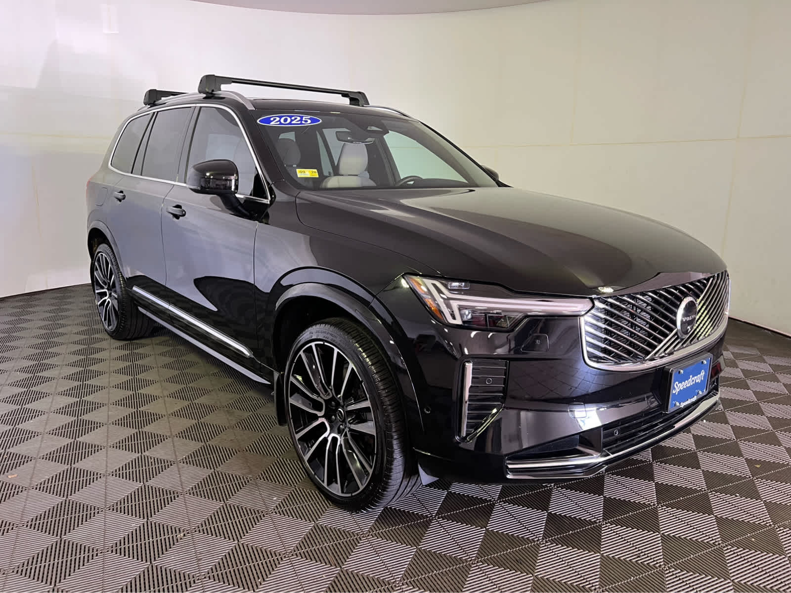 2025 Volvo XC90 Plus