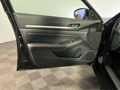 2026 Nissan Altima SR