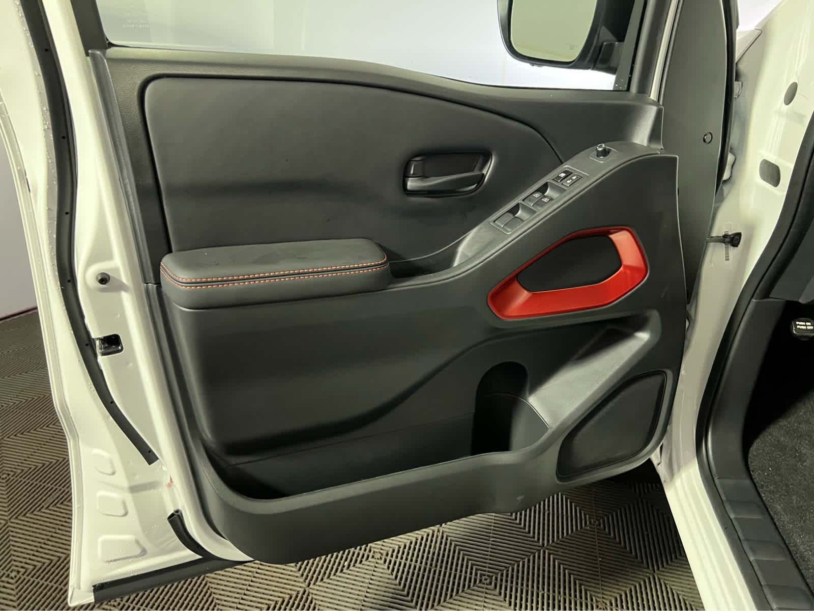 2027 Nissan Frontier Crew Cab PRO-4X®