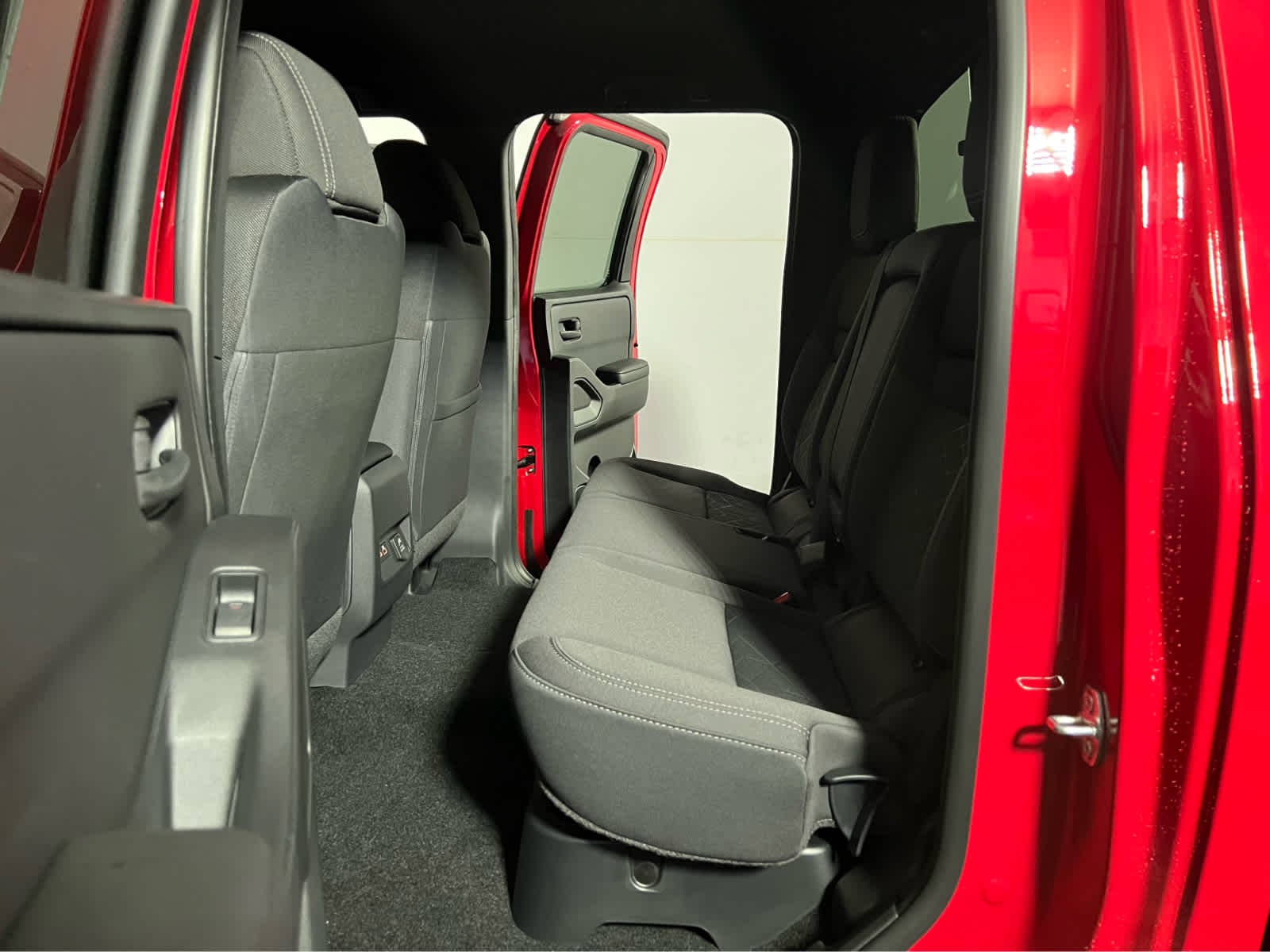 2027 Nissan Frontier Crew Cab SV Long Bed