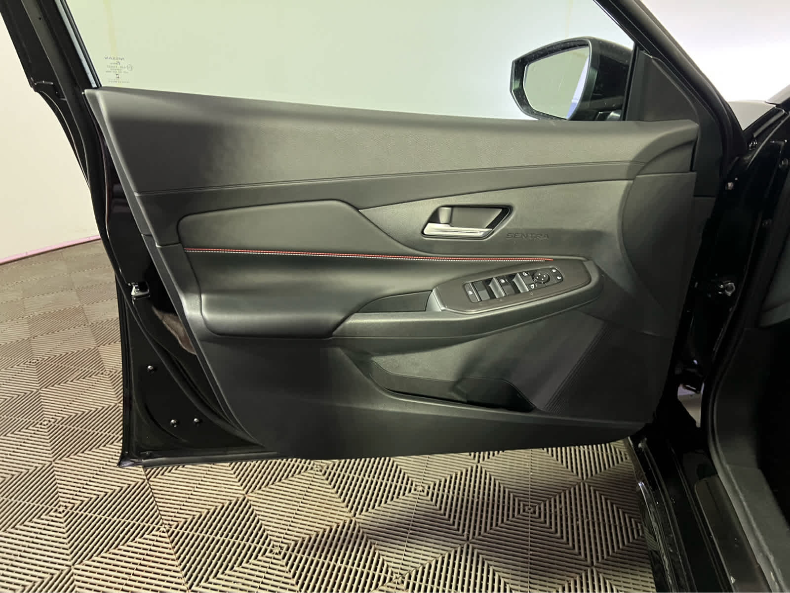 2027 Nissan Sentra SR Midnight Edition