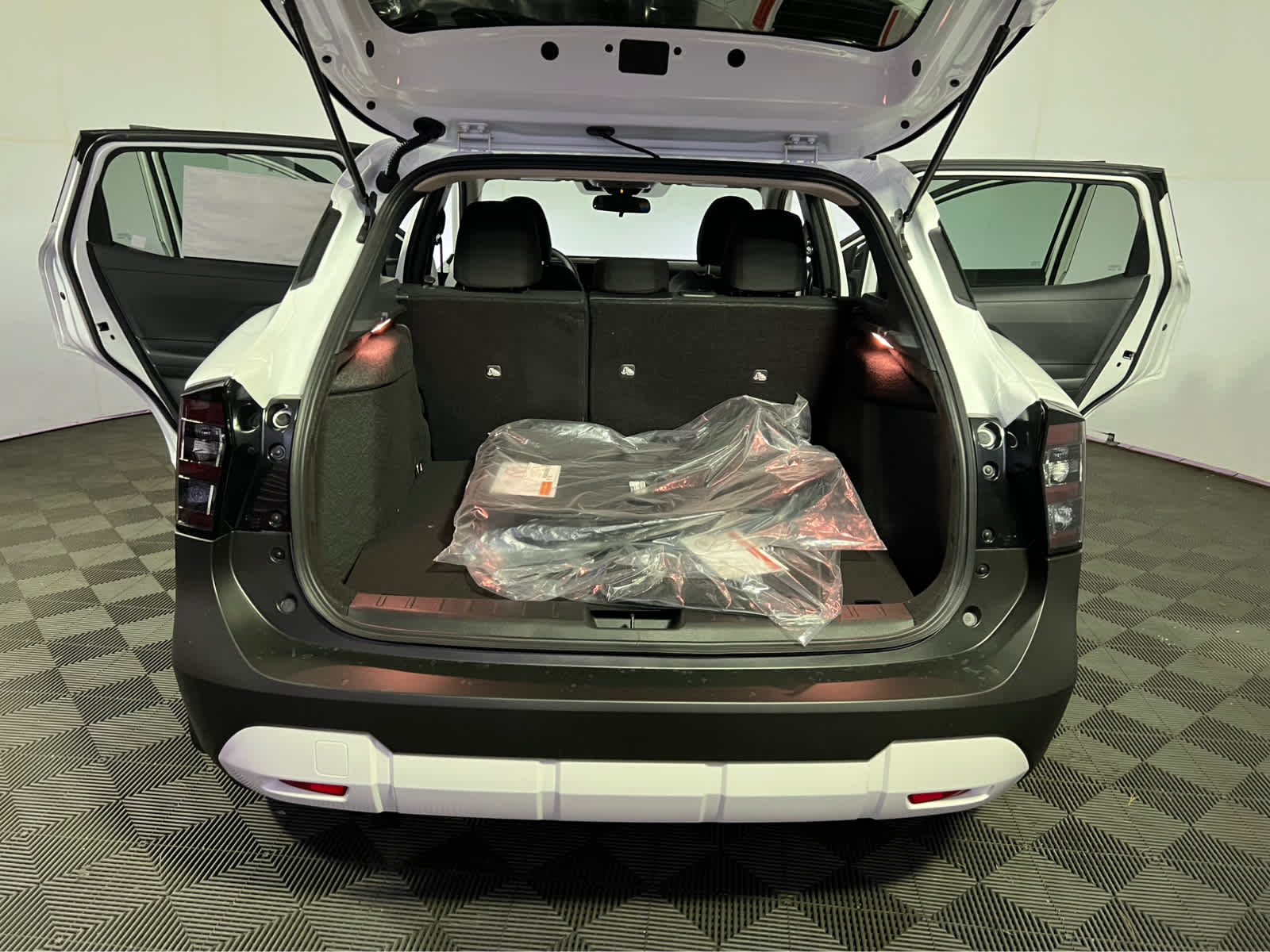 2027 Nissan Kicks SV