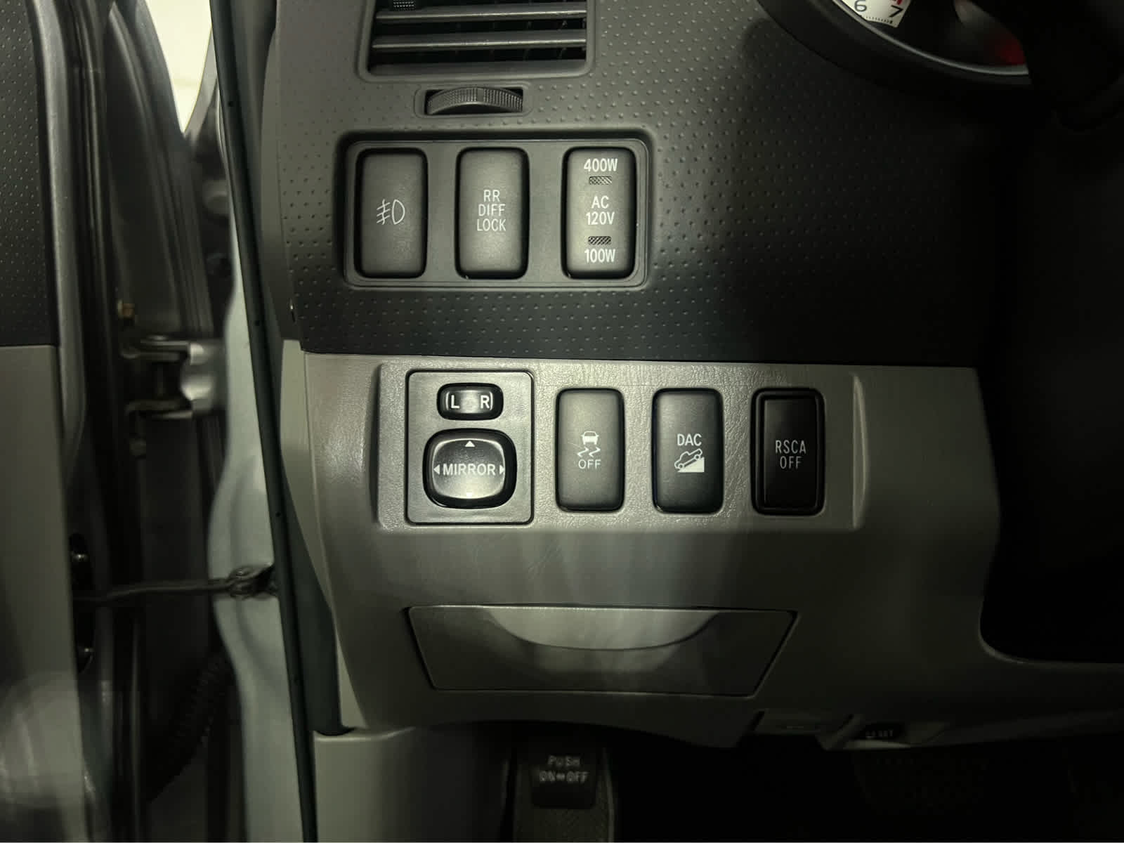 2015 Toyota Tacoma 4WD Double Cab V6 AT (Natl)