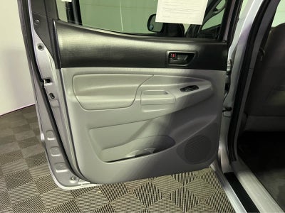 2015 Toyota Tacoma 4WD Double Cab V6 AT (Natl)