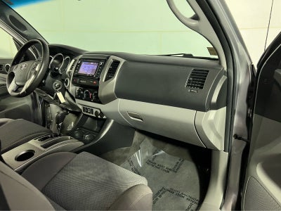 2015 Toyota Tacoma 4WD Double Cab V6 AT (Natl)