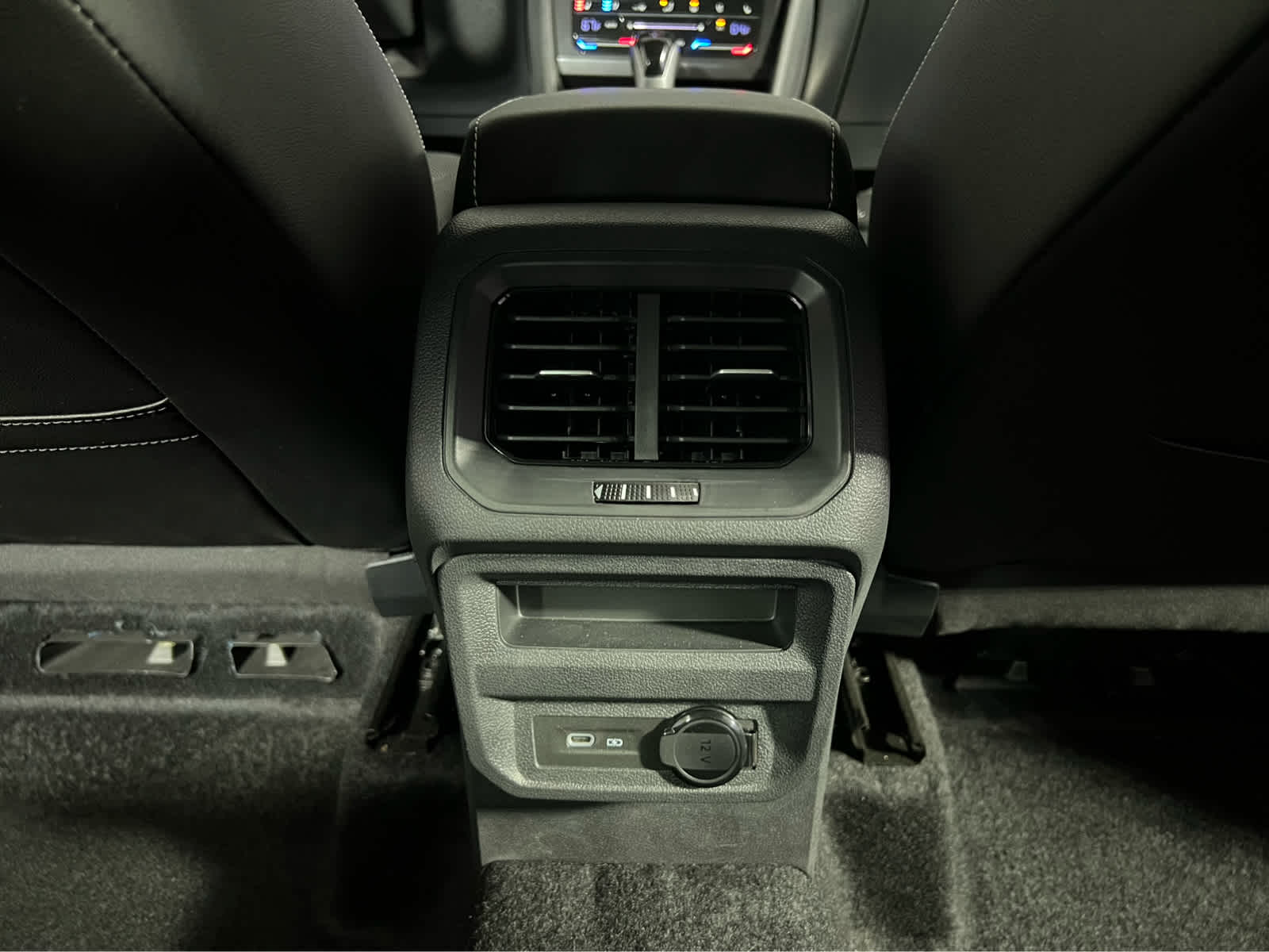2024 Volkswagen Tiguan SEL R-Line