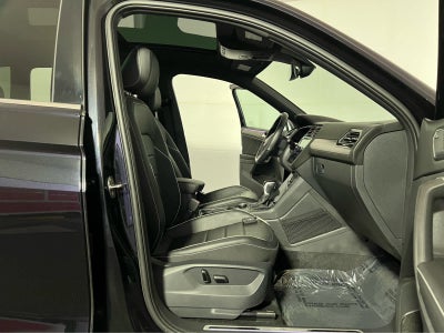 2024 Volkswagen Tiguan SEL R-Line