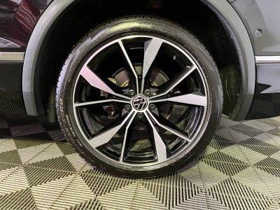 2024 Volkswagen Tiguan SEL R-Line